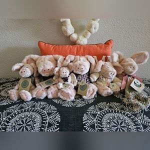 Boyds Bear Set of 6 Pigs